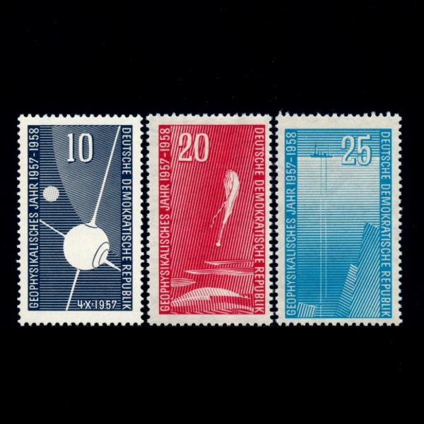 GERMAN DEMOCRATIC REPUBLIC()-#370~2(3)-IGY. THE 1ST ARTIFICAL SATELLITE(ǪƮũ 1ȣ)-1957~58