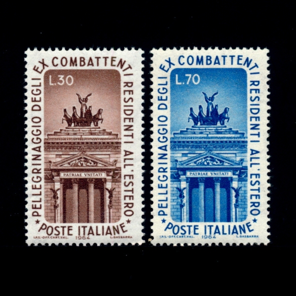 ITALY(Ż)-#899~900(2)-LEFT ARCH OF VICTOR EMMANUEL MONUMENT, ROME(丣  II  买)-1964.11.4