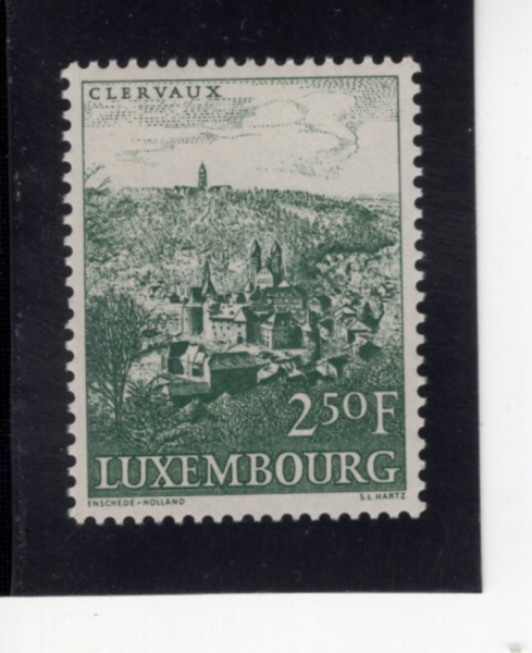 LUXEMBOURG(����θ�ũ)-#380-2.50fr-CLERVAUX AND ABBEY OF ST. MAURICE AND ST. MAUR(Ŭ������, �ư��� ���𸮽� ������, �� �� ������)-1961.6.8��