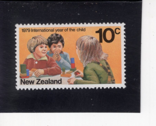NEW ZEALAND(��������)-#689-10c-CHILDREN PLAYING(���̵� ����)-1979.6.6��