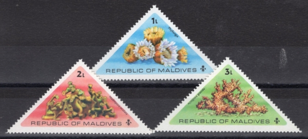 MALDIVE ISLANDS(����� ����)-#557~9(3��)-CORALS(��ȣ)-1975.6.6��